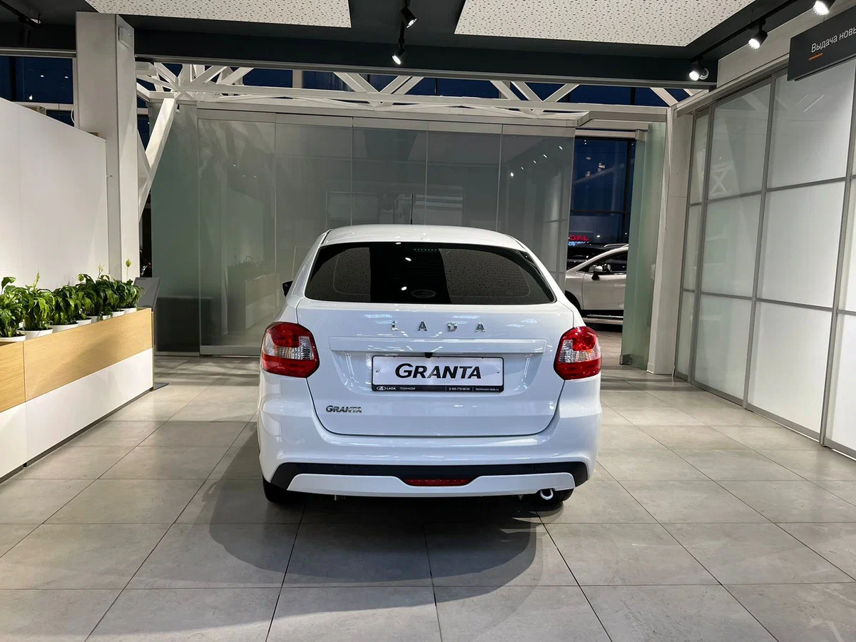 Lada Granta Лифтбек в Новосибирск - фото №4