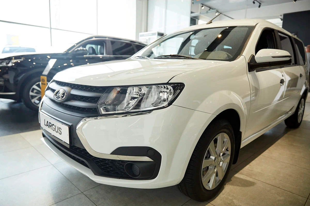 Lada Largus в Новосибирск - фото №1